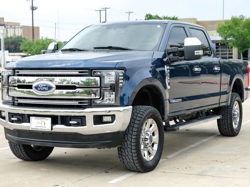 Used 2017 Ford F250 Lariat AWD/4WD image 6