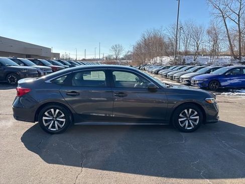 Used 2023 Honda Civic LX image 7