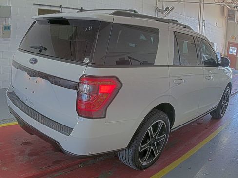 Used 2020 Ford Expedition Limited w/ Equipment Group 303A image 2