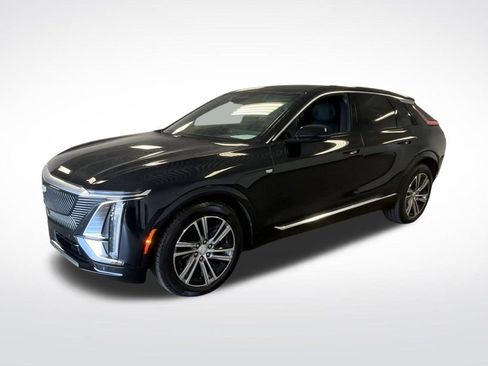 New 2025 Cadillac Lyriq Luxury image 5