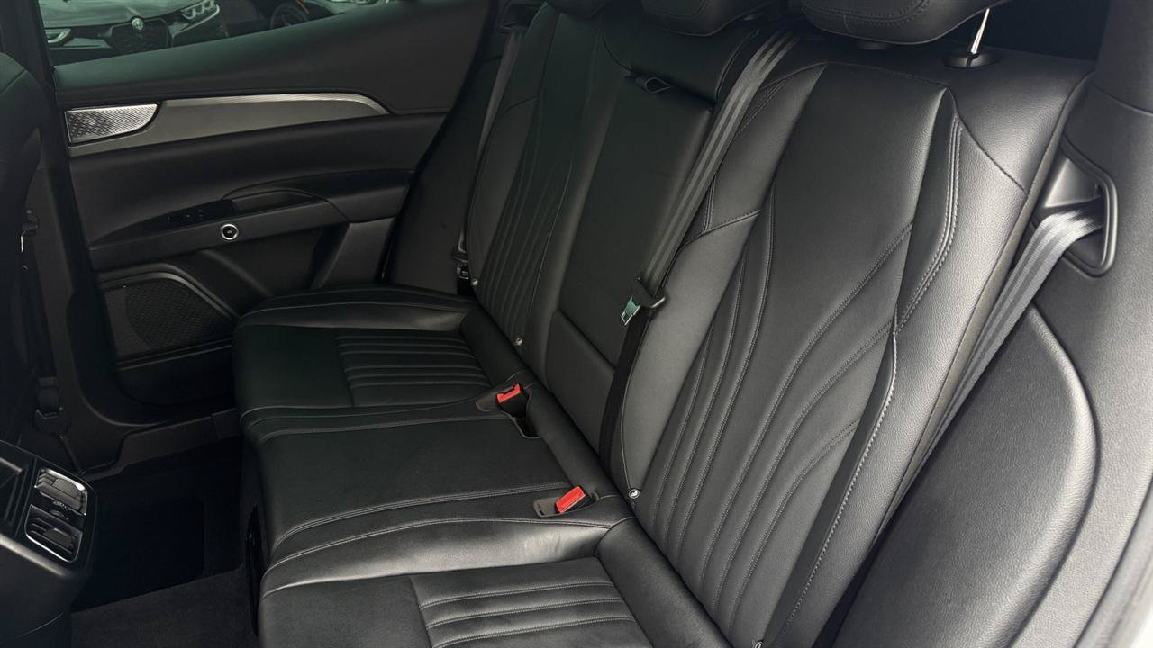 Used 2023 Maserati Grecale GT AWD/4WD image 34