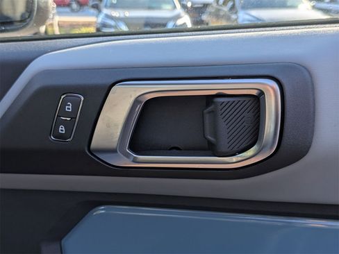 Used 2022 Ford Bronco Badlands image 31