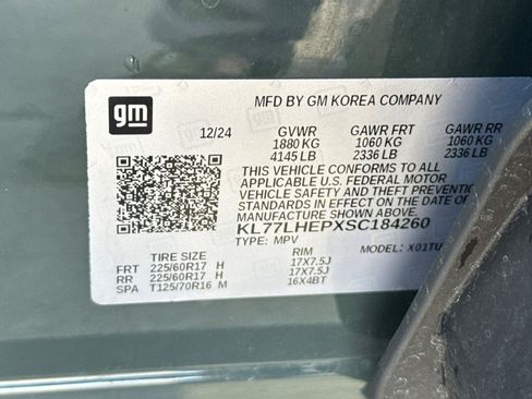 Used 2025 Chevrolet Trax LT FWD image 31