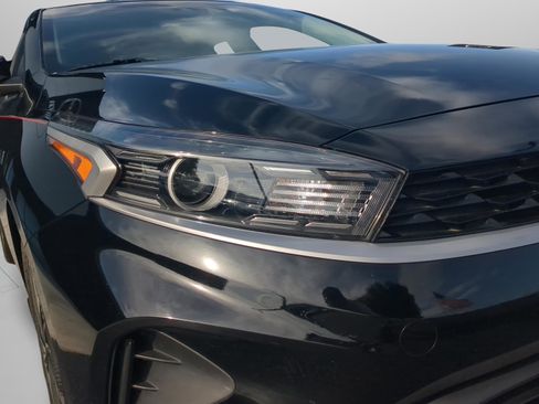 Used 2023 Kia Forte LXS w/ LXS Technology Package FWD image 24