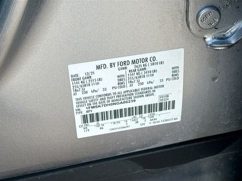 Used 2022 Ford Explorer XLT image 31