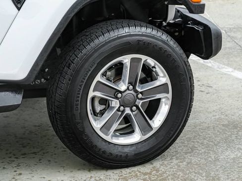 Used 2021 Jeep Wrangler Unlimited Sahara w/ Uconnect 4C Nav & Sound Group AWD/4WD image 54