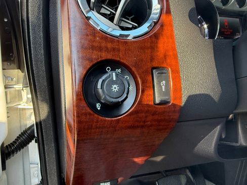 Used 2014 Ford F350 King Ranch w/ FX4 Off-Road Package image 20