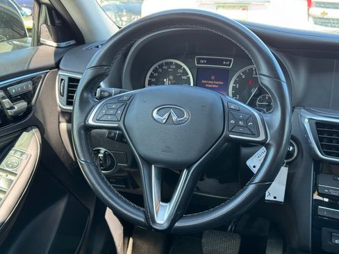Used 2019 INFINITI QX30 w/ Cargo Package FWD image 18