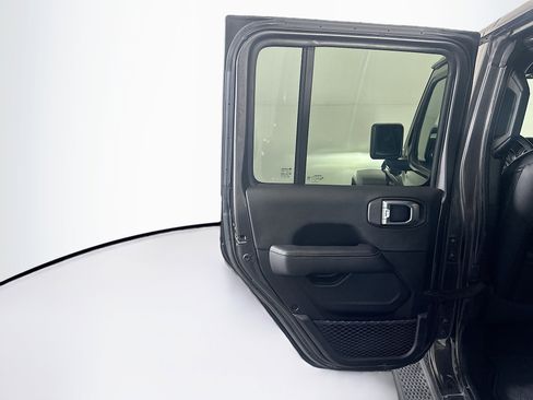 Used 2022 Jeep Wrangler Sahara w/ Cold Weather Group image 26