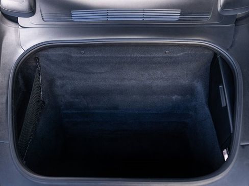 Used 2024 Porsche 911 Targa 4S w/ Premium Package image 28