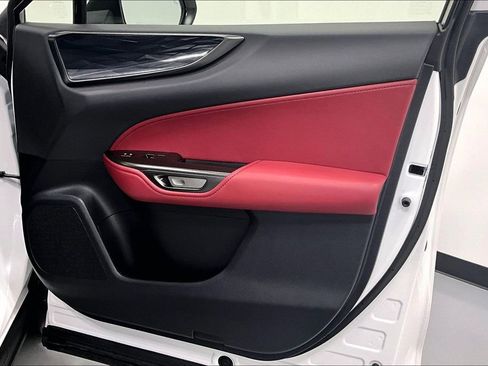 Used 2025 Lexus NX 250 FWD w/ Premium Package image 19