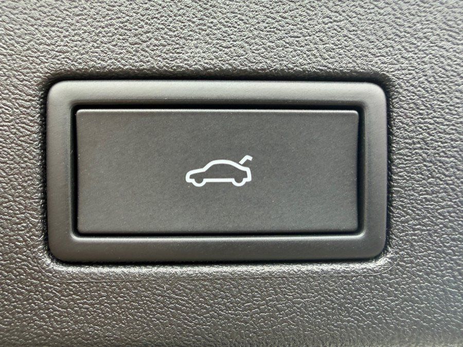 Used 2025 Volkswagen ID.4 Pro S RWD image 46