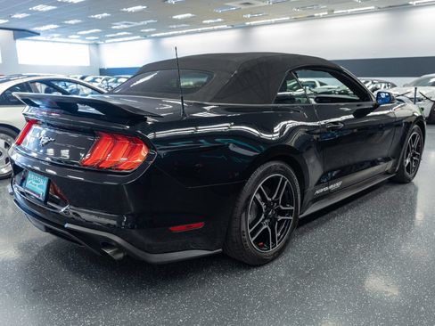 Used 2020 Ford Mustang Premium RWD image 5
