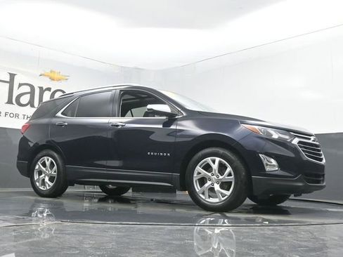 Used 2020 Chevrolet Equinox Premier image 2