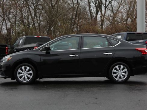Used 2017 Nissan Sentra SV image 4