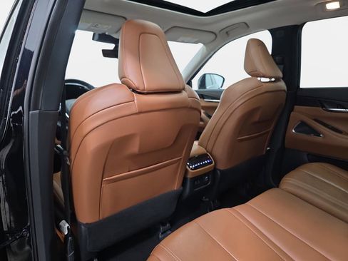 Certified 2023 INFINITI QX60 Sensory w/ Vision Package AWD/4WD image 10