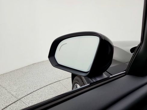 New 2026 Volvo XC40 B5 Plus w/ Climate Package AWD/4WD image 19
