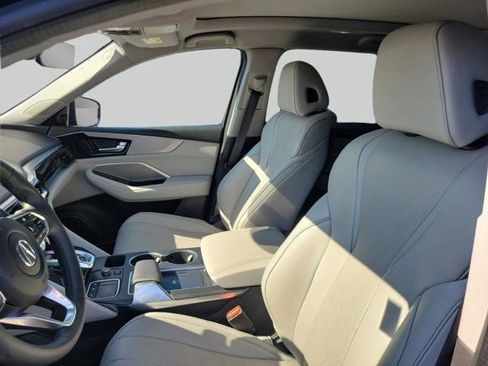 Used 2024 Acura MDX FWD w/ Technology Package image 8