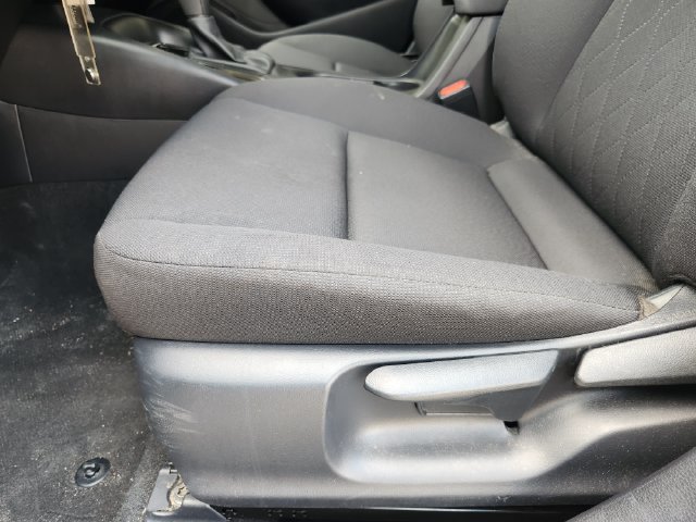 Used 2025 Toyota Corolla LE FWD image 22