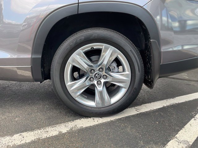 Used 2016 Toyota Highlander Limited Platinum AWD/4WD image 36