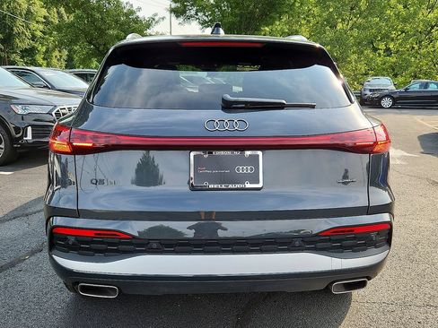 Used 2025 Audi Q5 Premium w/ Convenience Package AWD/4WD image 11