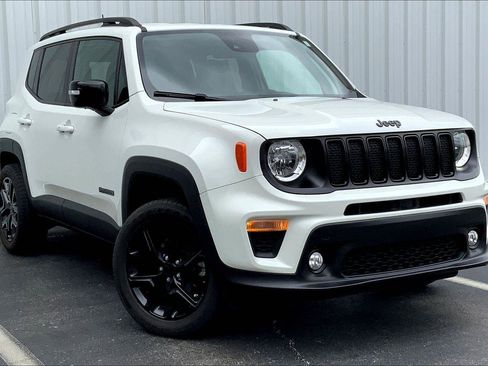 Used 2023 Jeep Renegade Altitude image 32