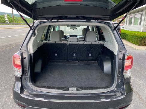 Used 2017 Subaru Forester 2.5i Premium AWD/4WD image 13