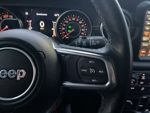 Used 2023 Jeep Wrangler Sahara w/ Cold Weather Group image 20