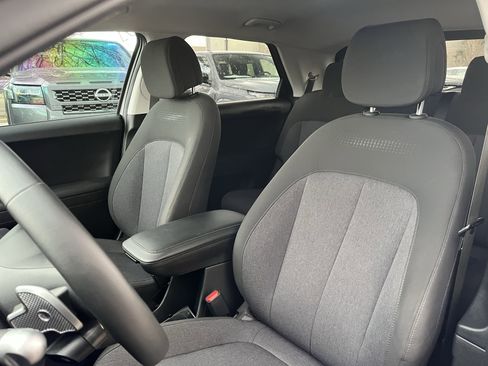 Used 2025 Hyundai Ioniq 5 SE image 12