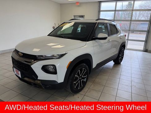 Certified 2022 Chevrolet TrailBlazer ACTIV w/ Sun and Liftgate Package AWD/4WD image 1