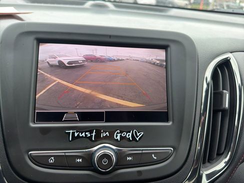 Used 2023 Chevrolet Equinox RS image 12