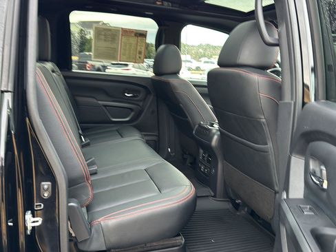 Used 2024 Nissan Titan PRO-4X w/ Pro-4x Convenience Package image 11