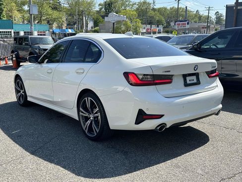 Used 2022 BMW 330i xDrive Sedan w/ Driving Assistance Package AWD/4WD image 4