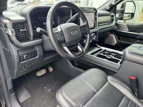 Used 2026 Ford F250 Platinum w/ FX4 Off-Road Package AWD/4WD image 13