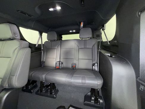 New 2026 Chevrolet Suburban RST w/ Comfort Package AWD/4WD image 26
