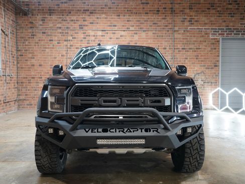 Used 2019 Ford F150 Raptor w/ Equipment Group 802A Luxury image 5