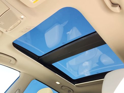 Used 2019 Nissan Murano Platinum w/ Cargo Package image 13