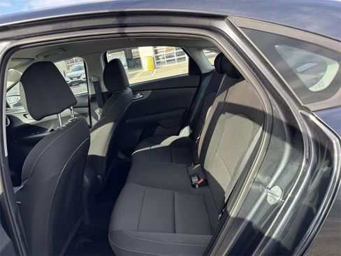 Used 2020 Kia Forte LXS image 9