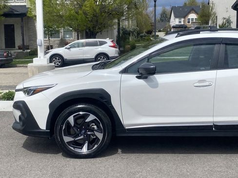 Certified 2025 Subaru Crosstrek 2.5i Limited w/ Crosstrek Mirror Package image 2