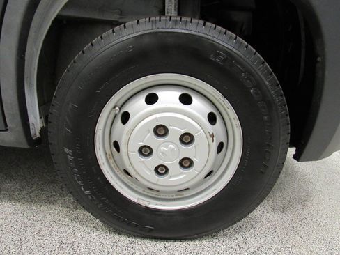 Used 2016 RAM ProMaster 2500 w/ Interior Convenience Group image 13