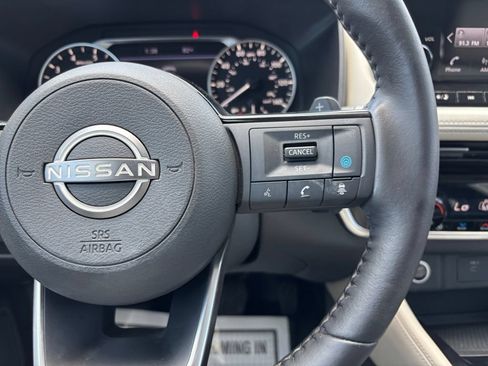 Used 2023 Nissan Rogue SL w/ SL Premium Package FWD image 20