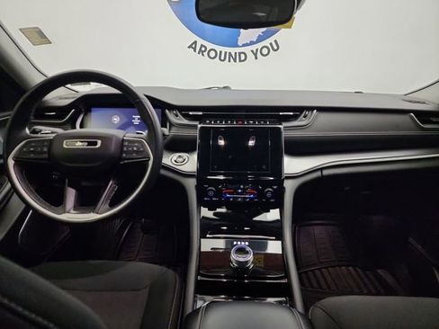 Used 2021 Jeep Grand Cherokee L Laredo w/ Luxury Tech Group I image 20