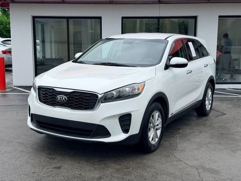 Used 2019 Kia Sorento AWD V6 image 10