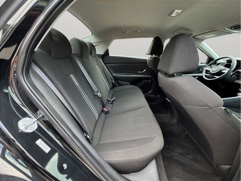 Used 2023 Hyundai Elantra SEL FWD image 34