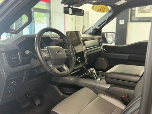 Used 2022 Ford F150 Lightning Lariat AWD/4WD image 11