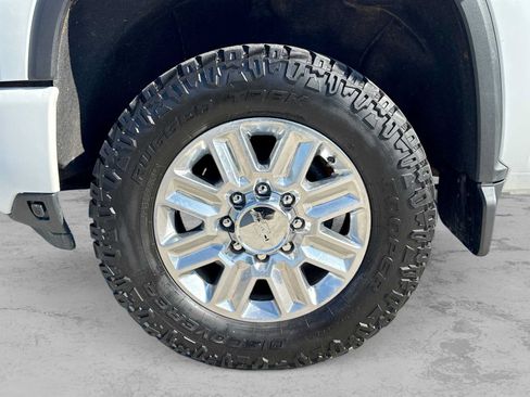 Used 2024 Chevrolet Silverado 3500 High Country w/ Technology Package AWD/4WD image 13