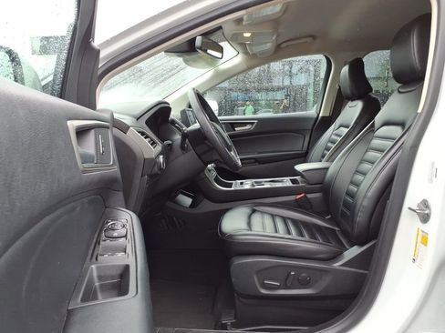 Used 2022 Ford Edge SEL AWD/4WD image 16