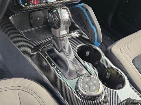 Used 2022 Ford Bronco Wildtrak image 12