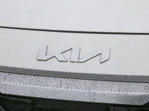 Certified 2024 Kia Seltos SX image 7