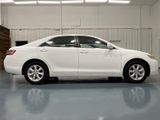 Used 2011 Toyota Camry LE image 4